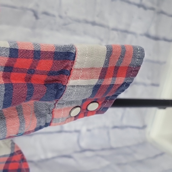 Levi's Red and Blue Plaid Casual Button Down Shirt Medium - Picture 7 of 11
